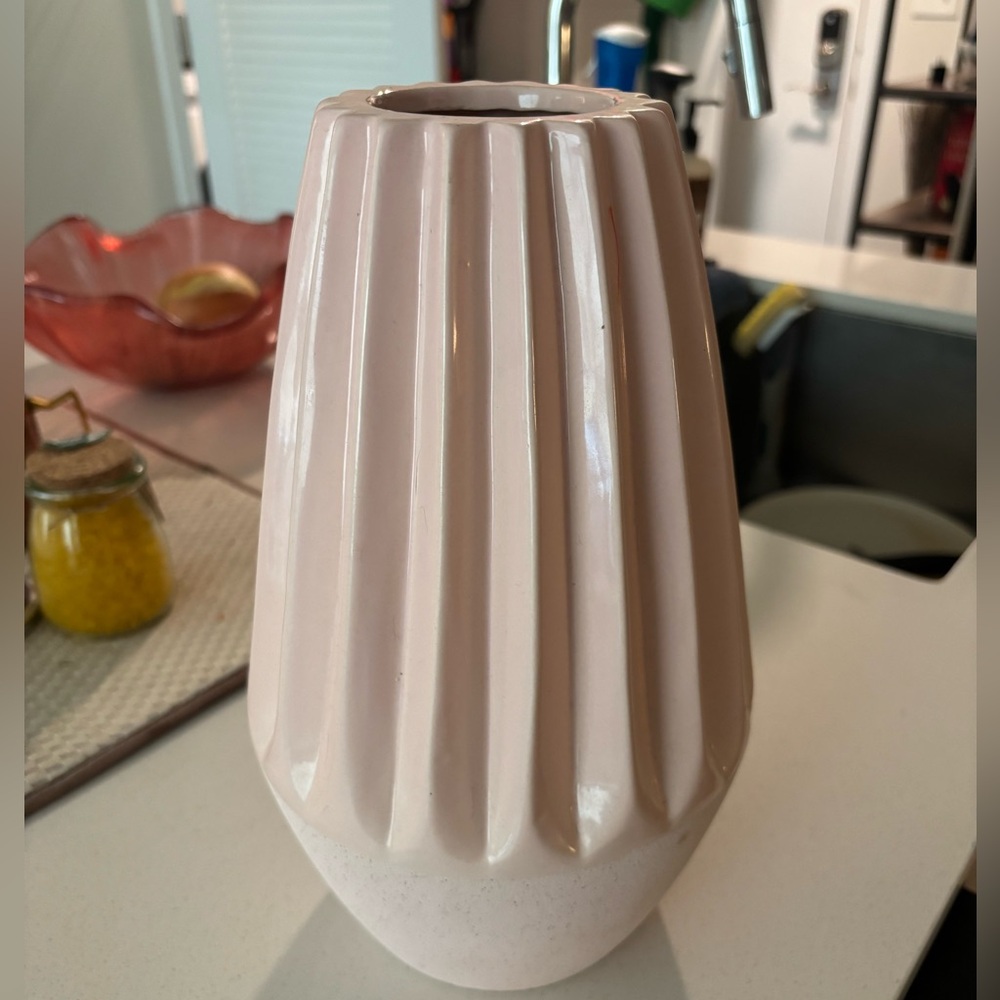 Elegant Pink Ceramic Vase